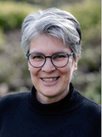 Esther-Jans-Harnisch-ret